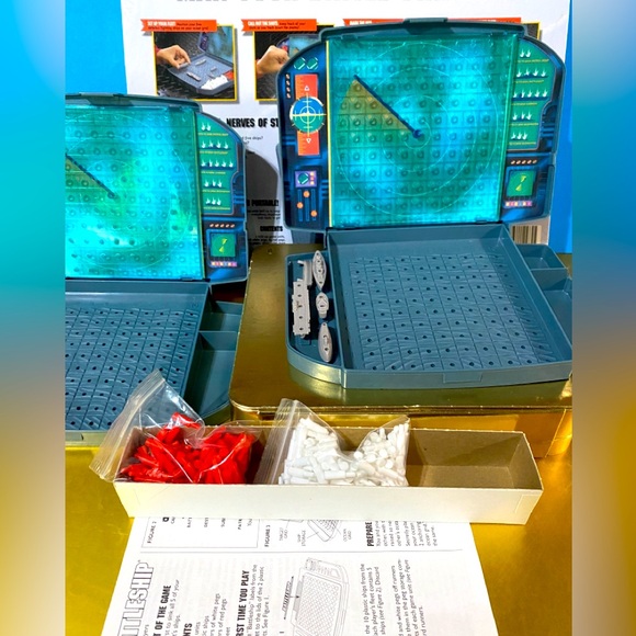 BATTLESHIP THE CLASSIC COMBAT GAME VTG 1998 MILTON BRADLEY GAME - Picture 3 of 11